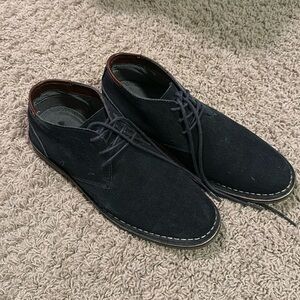 Kenneth Cole Chukkas